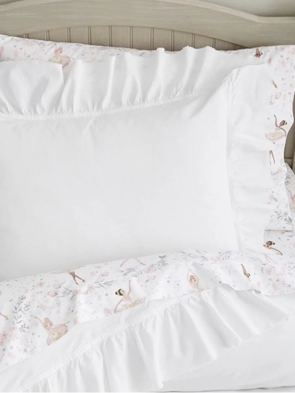 Pottery Barn Kids Like New Washed Cotton Ruffle Organic White Standard Sham